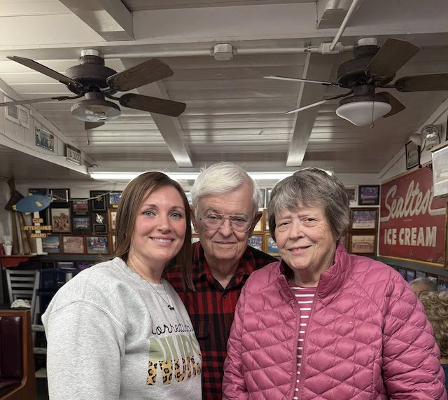 Richard e Brenda Pulley e Brittany Smith