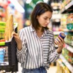 Skyr, latte di mandorla...: attenzione, tutti questi prodotti "sani" venduti nei supermercati... non sono affatto sani


