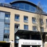 Il suo capo gli rifiuta le ferie per 25 anni, riceve 544 euro per ciascuno dei suoi... 827 giorni di ferie


