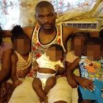 Un padre uccide i suoi 7 figli e spara alla testa alle loro madri, le sue motivazioni si raffreddano


