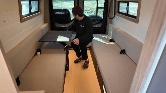 Spazio abitativo nei Sequoia Salt Vans
