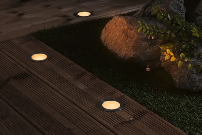 Luci in un giardino