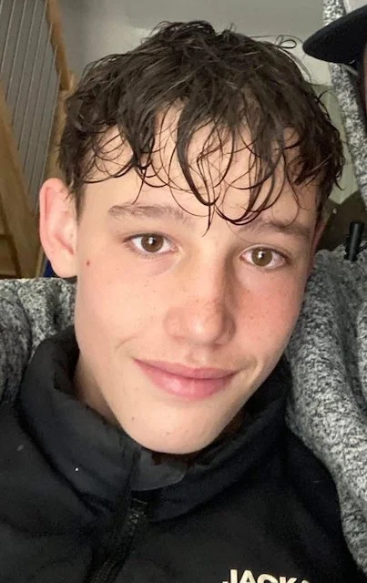 Il giovane Louis, ucciso in un'imboscata