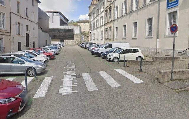 La piazza dove è avvenuta la tragedia a Vienna