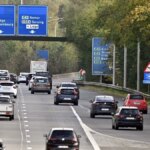 Da 90 a 125 euro all'anno: un nuovo bollino a pagamento e obbligatorio dal 2027 riguarderà gli automobilisti francesi


