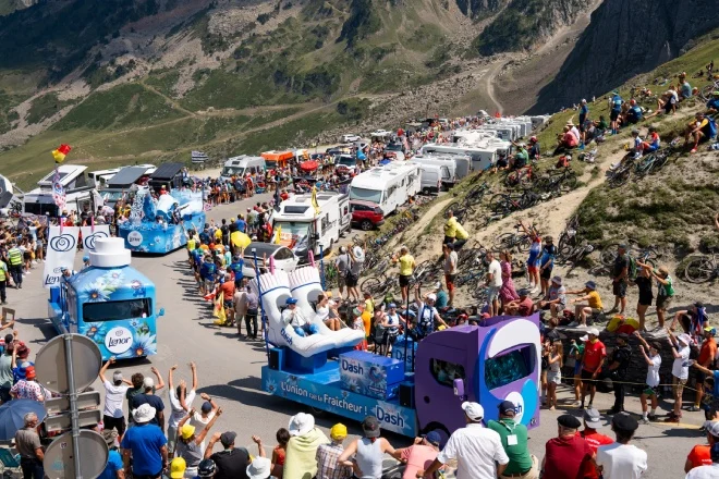 I carri armati Dash & Lenor al Tour de France