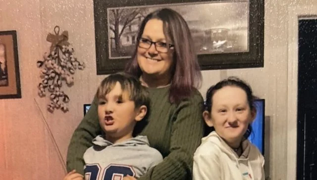 Sarah Jo Reeder e due dei suoi figli