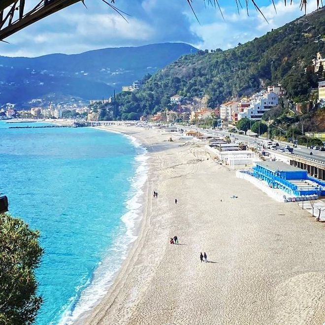 Una spiaggia a Savona