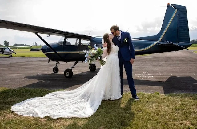 Mike Missroon e Megan Walsh il giorno del loro matrimonio