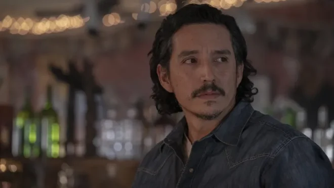 Gabriel Luna dentro