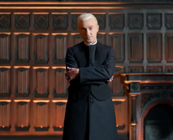 Tom Felton nella commedia