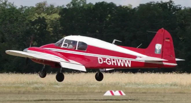 L'aereo messo in vendita