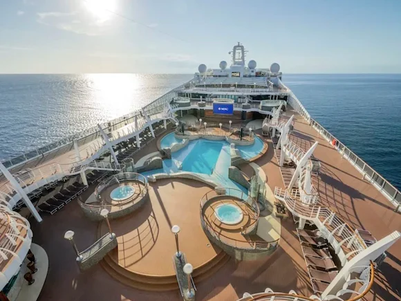 La MSC Divina