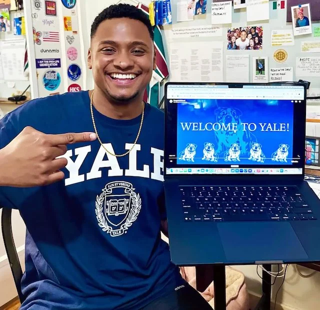Il vincitore di Thalles DeSouza apprende di essere stato accettato alla Yale University