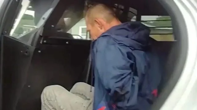 David Charette Jr. durante il suo arresto