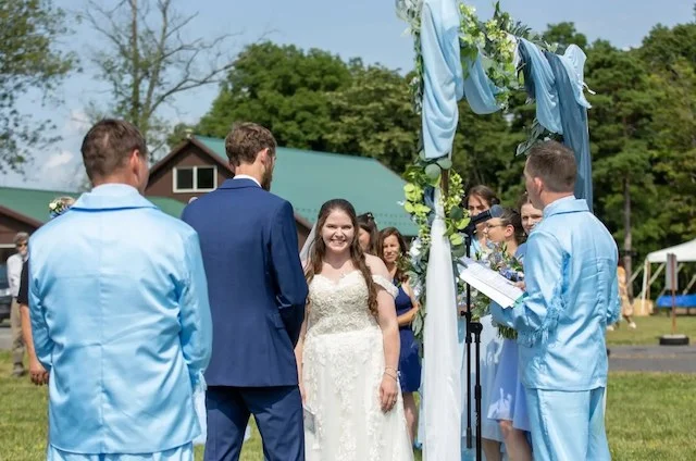Mike Missroon e Megan Walsh il giorno del loro matrimonio