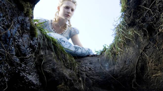 Mia Wasikowska in Alice nel Paese delle Meraviglie