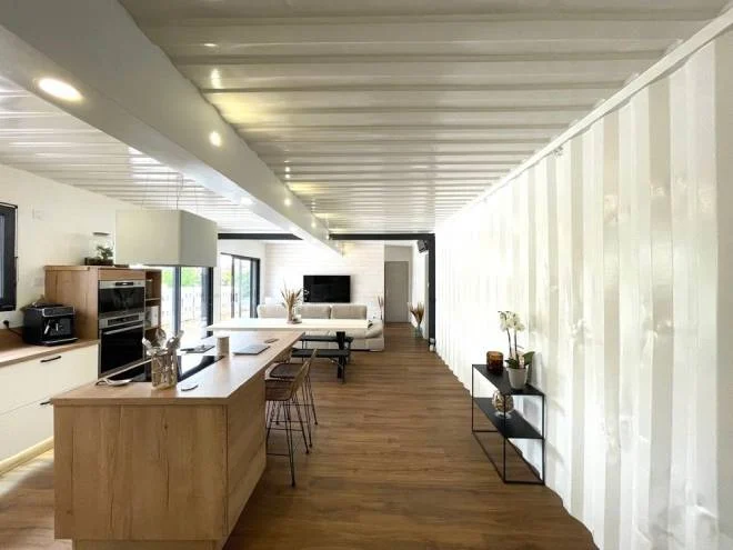 La casa container di Capucine e Florent è stata ristrutturata