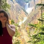 Lascia il lavoro in un'azienda che paga 64.000 euro all'anno per vivere a Yellowstone Park dove l'affitto costa solo 84 euro al mese.


