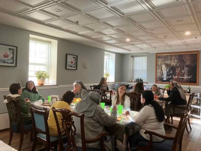 Sala da pranzo nel Centro Maria di New York