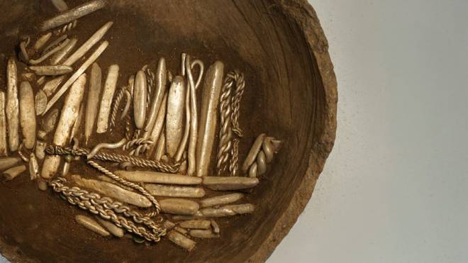Tesoro vichingo in un vaso di terracotta