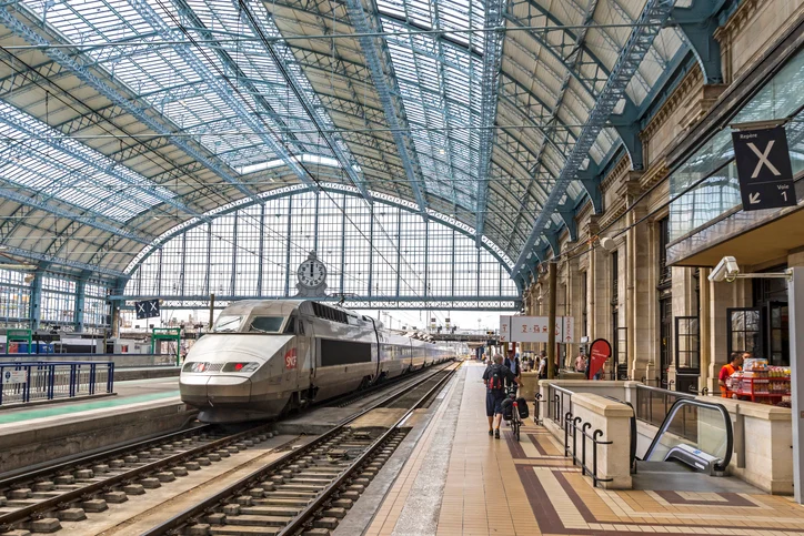 Un treno alla stazione di Bordeaux