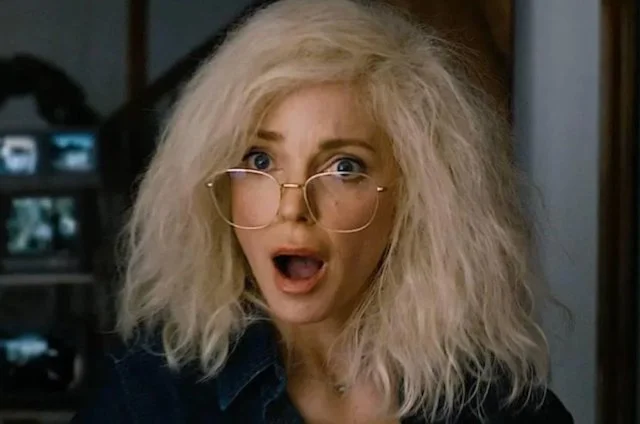 Ancora dal film spaventoso 6