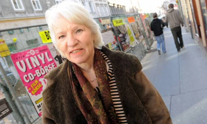 Heidemarie Schwermer in strada