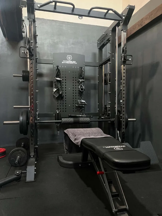 una macchina Smith Titanium Strength acquistata da Rakk
